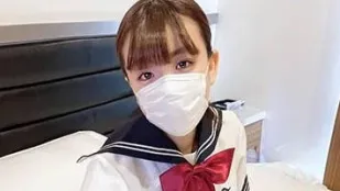 FC2PPV-4607600 乾淨整潔娃娃臉制服女孩