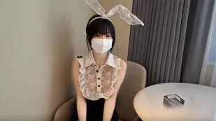 淫蕩繼妹和色情哥哥的激情夜 梓怡