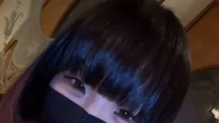 FC2PPV-4678453 她超級可愛的休閒服裝就像漫畫裡的一樣