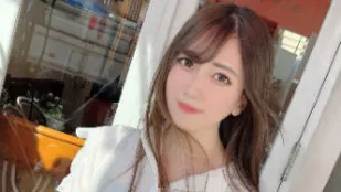 FC2PPV-3127769 撕開性感美容顧問的褲襪