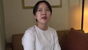 FC2PPV-3012843 現役女優也能在裡面射精
