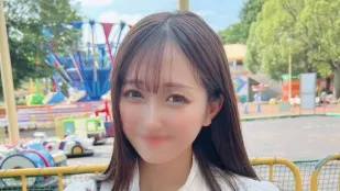 FC2PPV-4552188 一位來自著名女子大學的漂亮女大學生被帶到了摩天輪