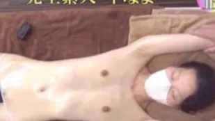 FC2PPV-4782497 第一次體驗油壓按摩