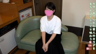 FC2PPV-4798858 被粗大的陰莖刺激得呻吟出聲