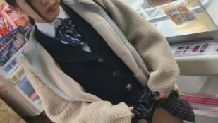 FC2PPV-1212930 清純白皙的女孩