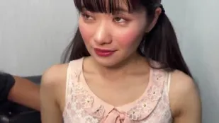 FC2PPV-4548750 反應超可愛的20代女孩無套中出性愛