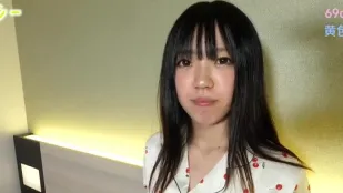 FC2PPV-3618124 睡衣誘惑纖細身材傲嬌熟女巧手按