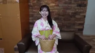 FC2PPV-4520386 美人醫學生愛情酒店初生性交體驗