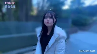 FC2PPV-4881735 泳女再燃巨棒狂襲緊緻粉嫩秘所高潮