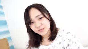 FC2PPV-4544100 看起來樸素但脫了超厲害的業餘妹