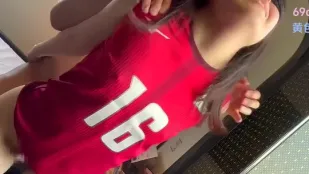 FC2PPV-4596467 爆孕女大學生沙灘偷歡巨臀長插
