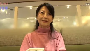 FC2PPV-4923553 魅力熟婦遭男學員追捧狂射不止