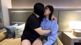 FC2PPV-4692938 雖然對性一無所知但因為實在需要錢而出演