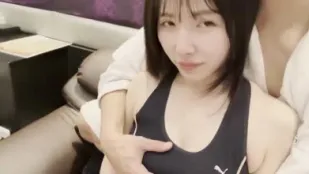 FC2PPV-4380995 擁有欲求不滿的身體的年輕妻子