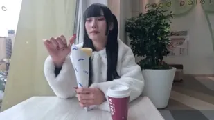 FC2PPV-4295372 纖細爆發力動漫巨乳