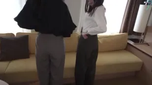 FC2PPV-3954834 同公司前輩和後輩與兩位清純美麗的少女進行後宮性愛