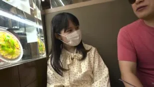 FC2PPV-3749826 假扮大學生申請私人拍攝的離家少女