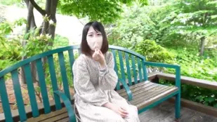 FC2PPV-2981260 擁有動漫聲音的小動漫英語老師