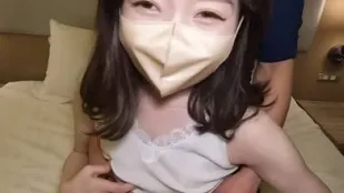 FC2PPV-2933984 白皙苗條的美女