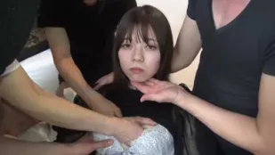 FC2PPV-2933435 擁有四份一日本血統的纖細黑髮美少女