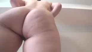 FC2PPV-2920851 與美乳導遊人妻連續中出