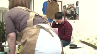 FC2PPV-4584542 神級捕獲天然彈嫩白皙美乳人妻