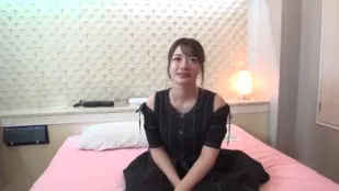 FC2PPV-2235311 來自女子高中的清純少女