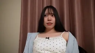 FC2PPV-4812799 身材修長曲線玲瓏的女孩