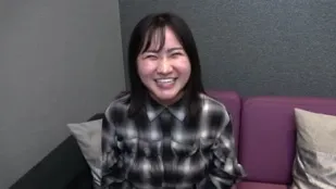 FC2PPV-4582583 H罩杯巨乳麵包店招牌艾麗卡