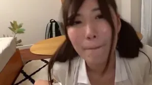 FC2PPV-4849795 初次射精體驗大胸雙胞胎少女被大叔誘惑穿上內衣首次裸接吻珍貴影像
